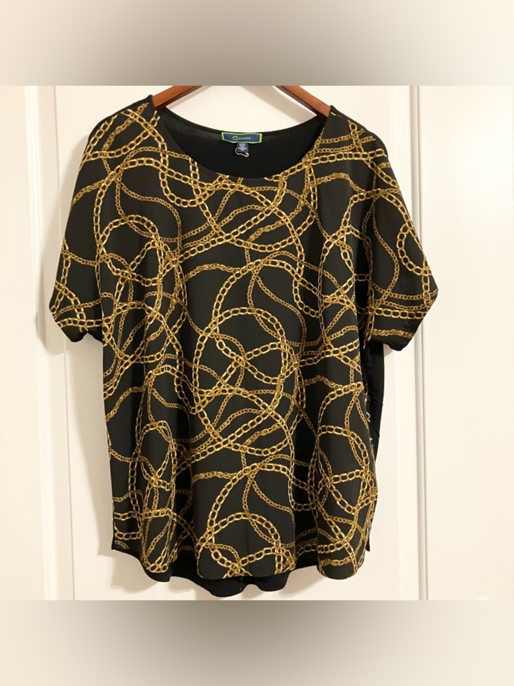 C. Wonder Women's XL Round Neck Short Sleeve Chain‎ Print Top Black Gold